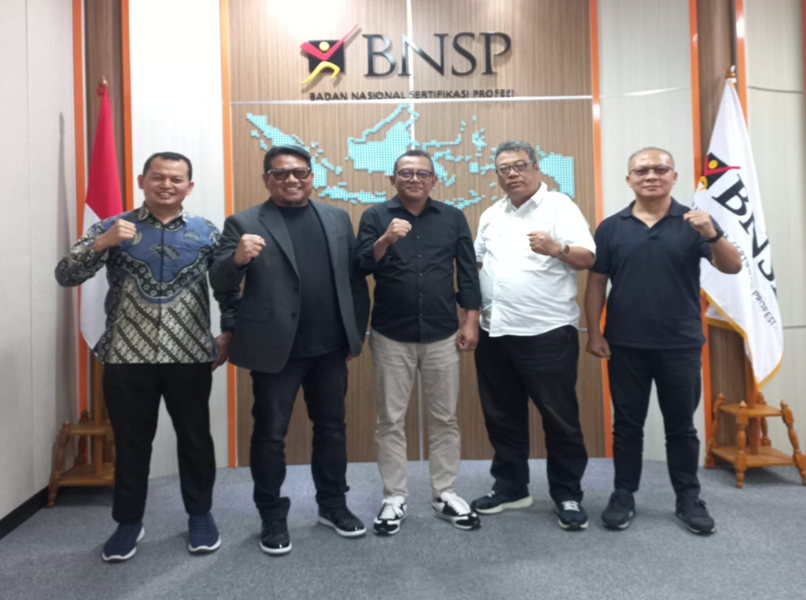 Foto : Tampak Komisoner BNSP Prof Amilin, Syamsi Hari (Ketua) NS Aji Martono, Adi Mahfudz. (Doc.BNSP)