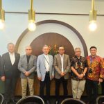 Foto : Ketua Badan Nasional Sertifikasi Profesi (BNSP), bersama Komisioner BNSP Adi Mahfudz, dan perwakilan dari Kementerian Ketenagakerjaan (Kemnaker) sedang menerima kunjungan dari TOYO Work Group Company, Ltd. (9/8/24).(Doc.Ist)